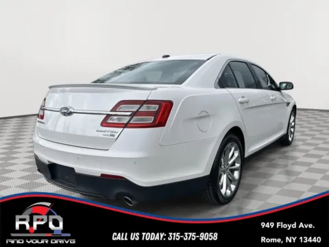 More photos of 2018 Ford Taurus Limited at Rome Preowned Auto Sales, NY