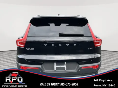 More photos of 2021 Volvo XC40 Inscription at Rome Preowned Auto Sales, NY