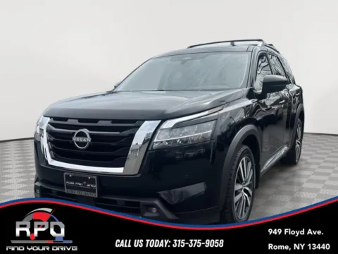 Black 2022 Nissan Pathfinder Platinum for sale in Rome, NY
