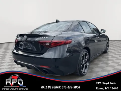 More photos of 2022 Alfa Romeo Giulia Veloce at Rome Preowned Auto Sales, NY