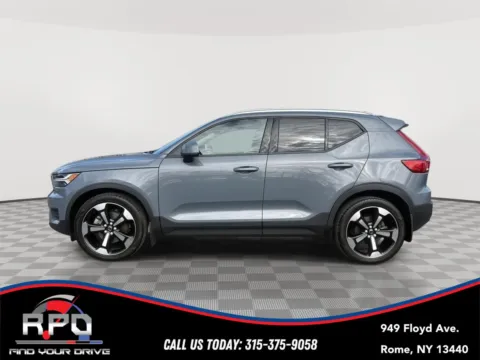 Photos of 2020 Volvo XC40 Momentum for sale in Rome, NY at Rome Preowned Auto Sales