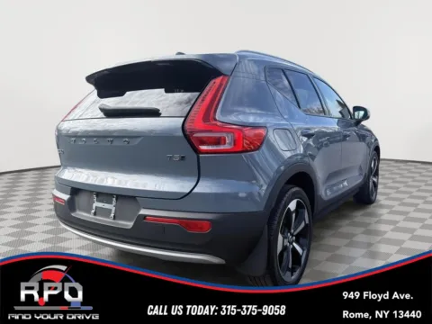More photos of 2020 Volvo XC40 Momentum at Rome Preowned Auto Sales, NY