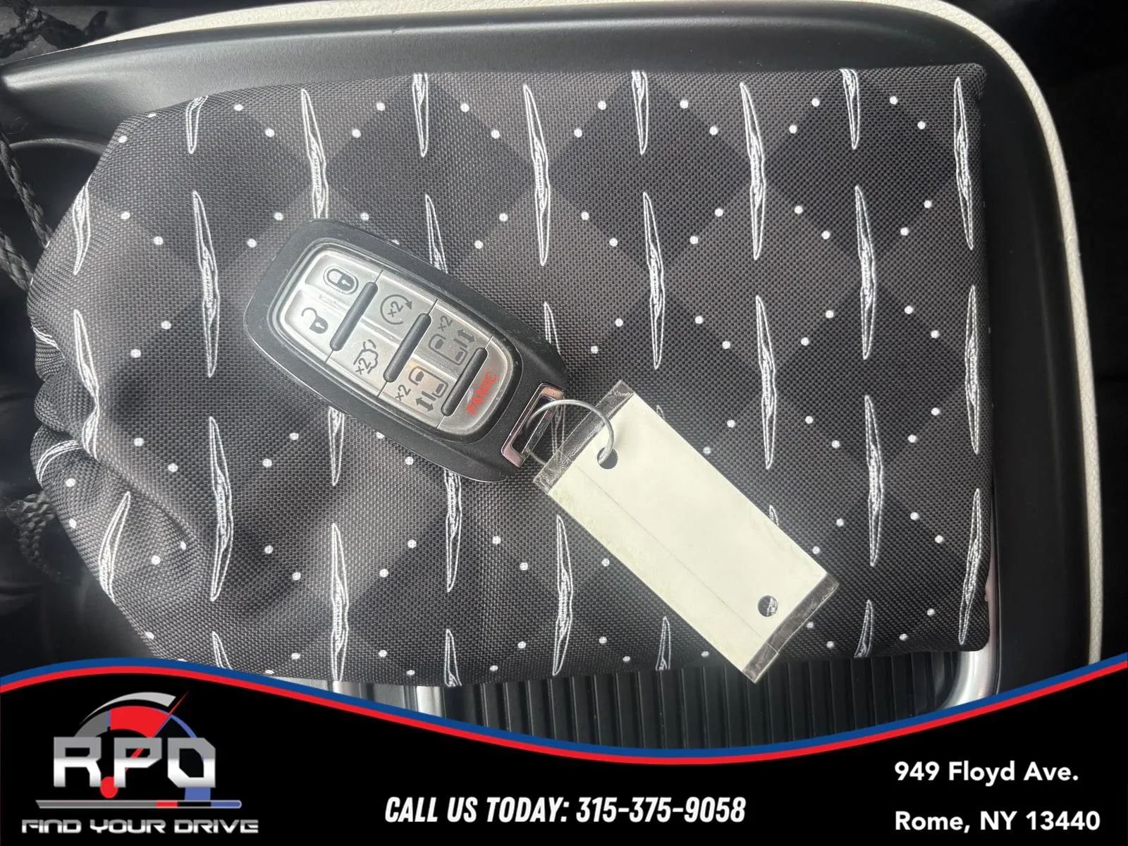 2024 Chrysler Pacifica Touring L - Photo 33