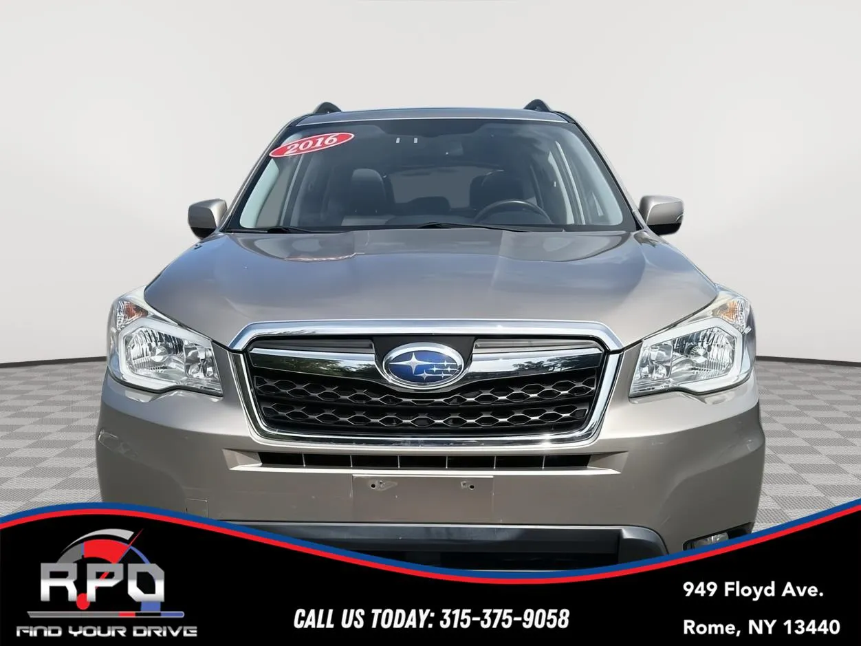 2016 Subaru Forester i Touring - Photo 8