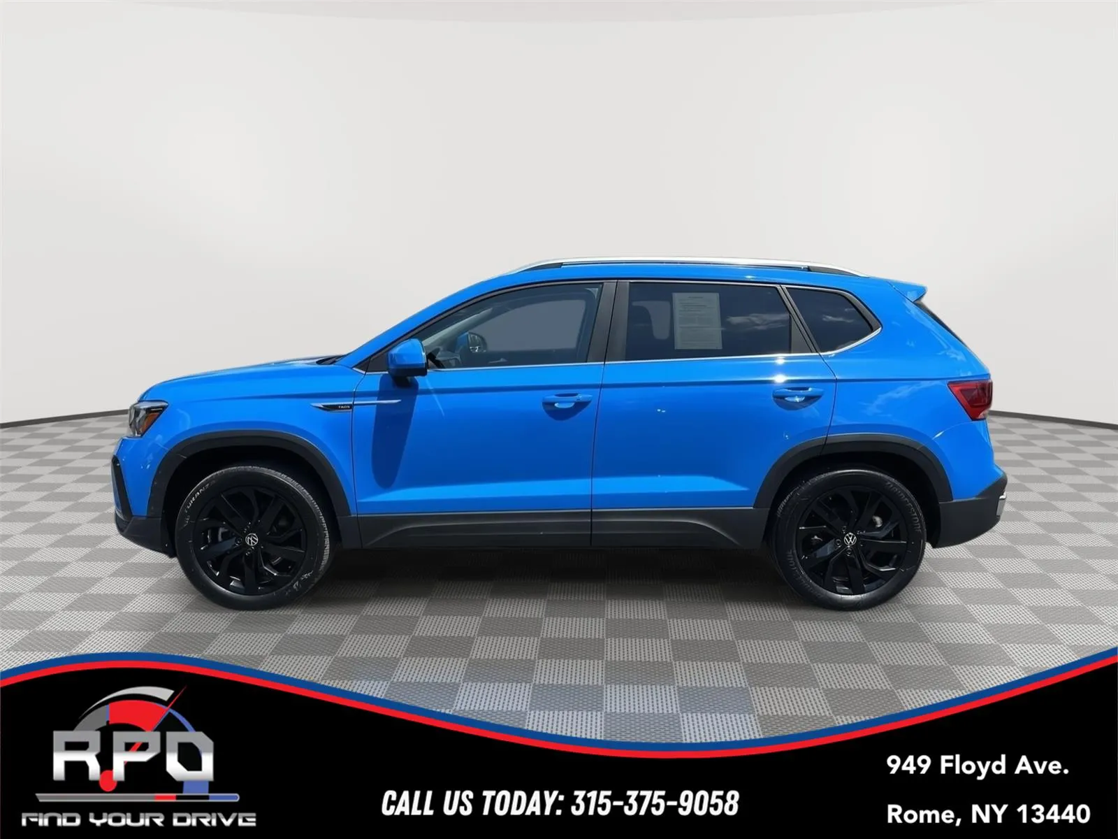 2023 Volkswagen Taos SE - Photo 2
