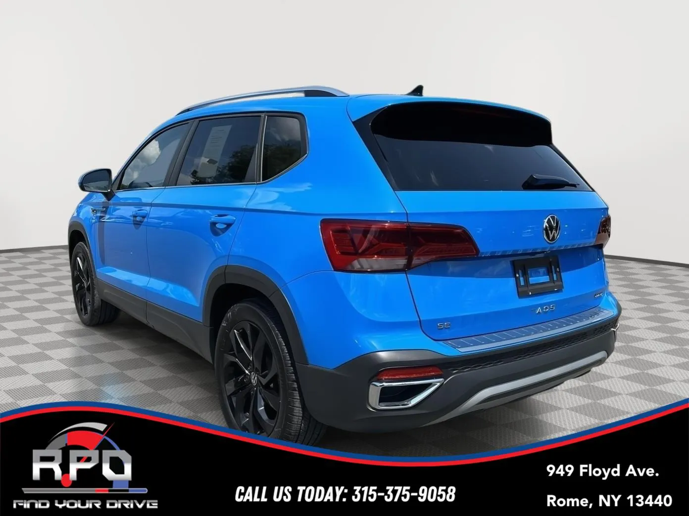 2023 Volkswagen Taos SE - Photo 3