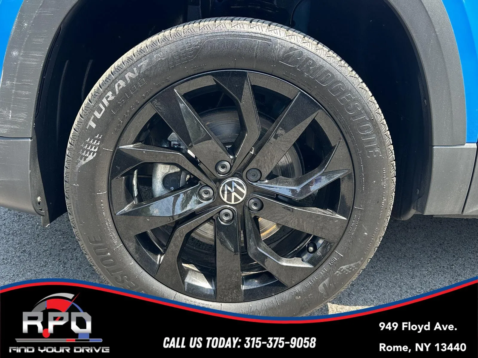 2023 Volkswagen Taos SE - Photo 10
