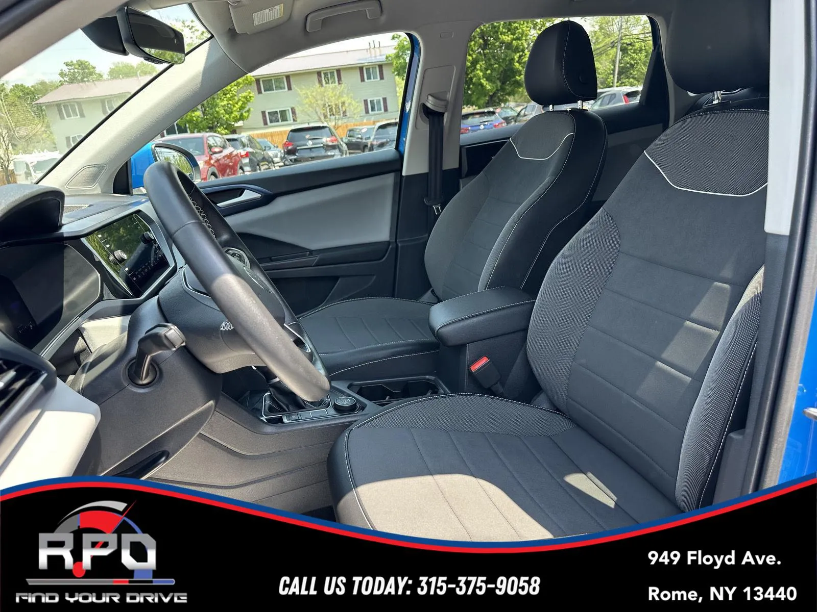 2023 Volkswagen Taos SE - Photo 13