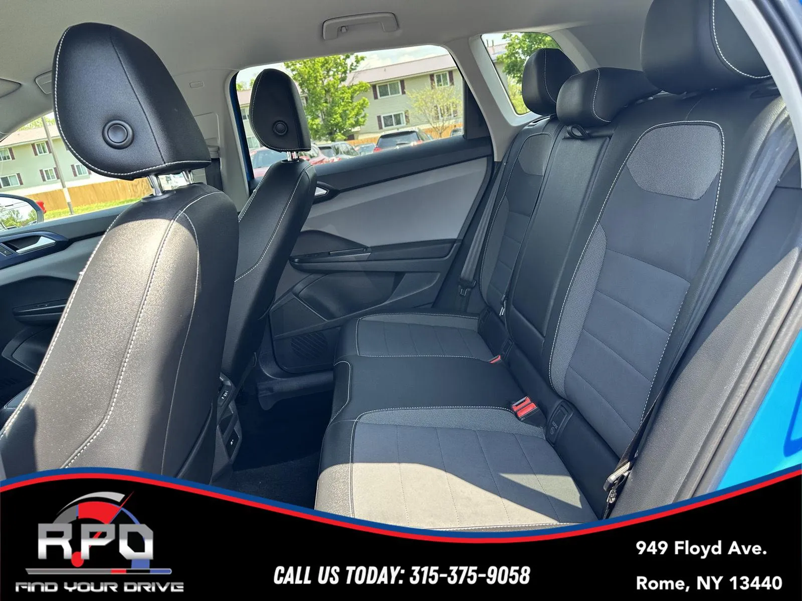 2023 Volkswagen Taos SE - Photo 25