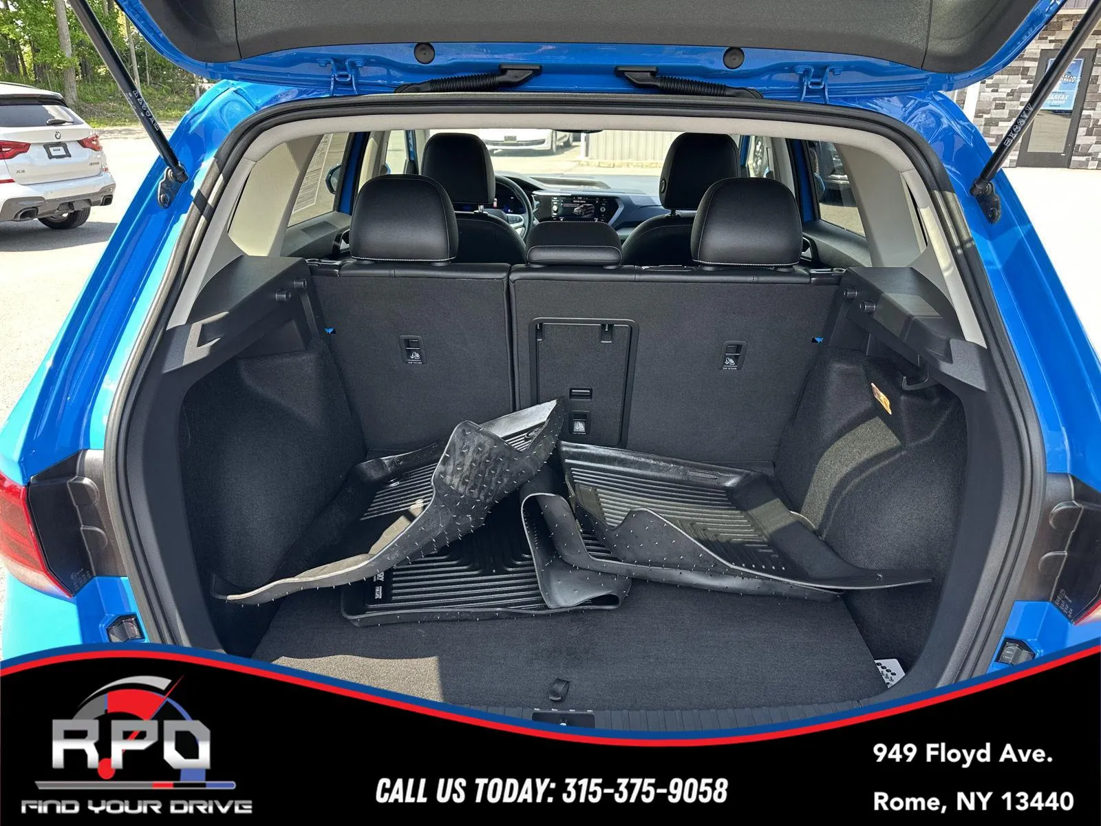 2023 Volkswagen Taos SE - Photo 26