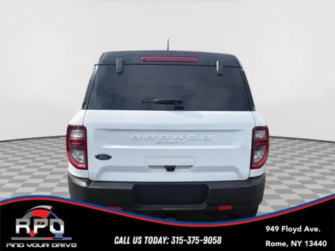 More photos of 2021 FORD BRONCO SPORT OUTER BANKS 4X4 at Rome Preowned Auto Sales, NY