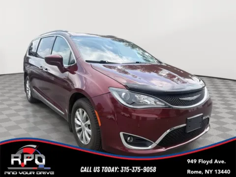 More photos of 2017 Chrysler Pacifica Touring-L at Rome Preowned Auto Sales, NY
