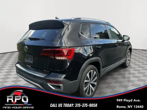 Another view of 2022 Volkswagen Taos SE for sale in Rome, NY at Rome Preowned Auto Sales