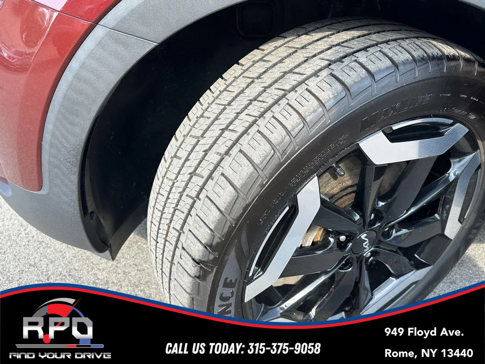 2023 Kia Telluride S - Photo 11