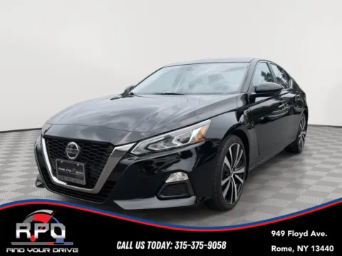 Black 2020 Nissan Altima 2.5 SR for sale in Rome, NY