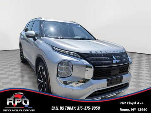 More photos of 2022 Mitsubishi Outlander SEL at Rome Preowned Auto Sales, NY