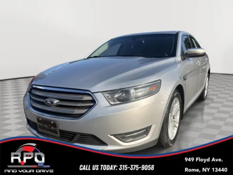 Silver 2015 Ford Taurus SEL for sale in Rome, NY