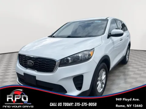 White 2019 Kia Sorento LX for sale in Rome, NY