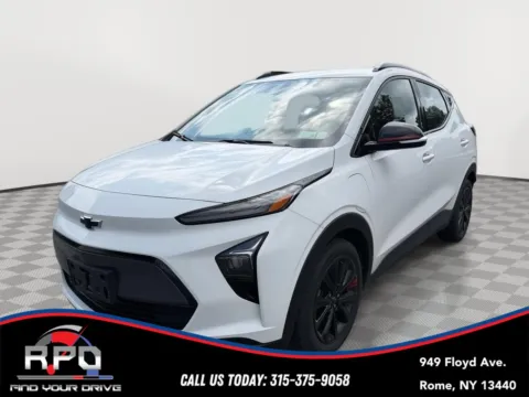 White 2023 Chevrolet Bolt EUV LT for sale in Rome, NY