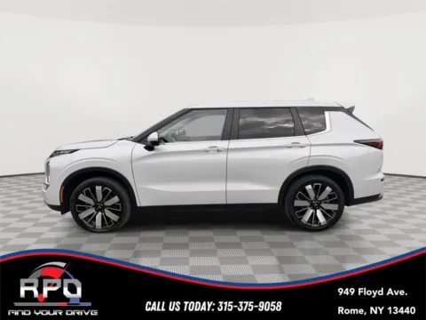 Photos of 2025 MITSUBISHI OUTLANDER SE S-AWC for sale in Rome, NY at Rome Preowned Auto Sales
