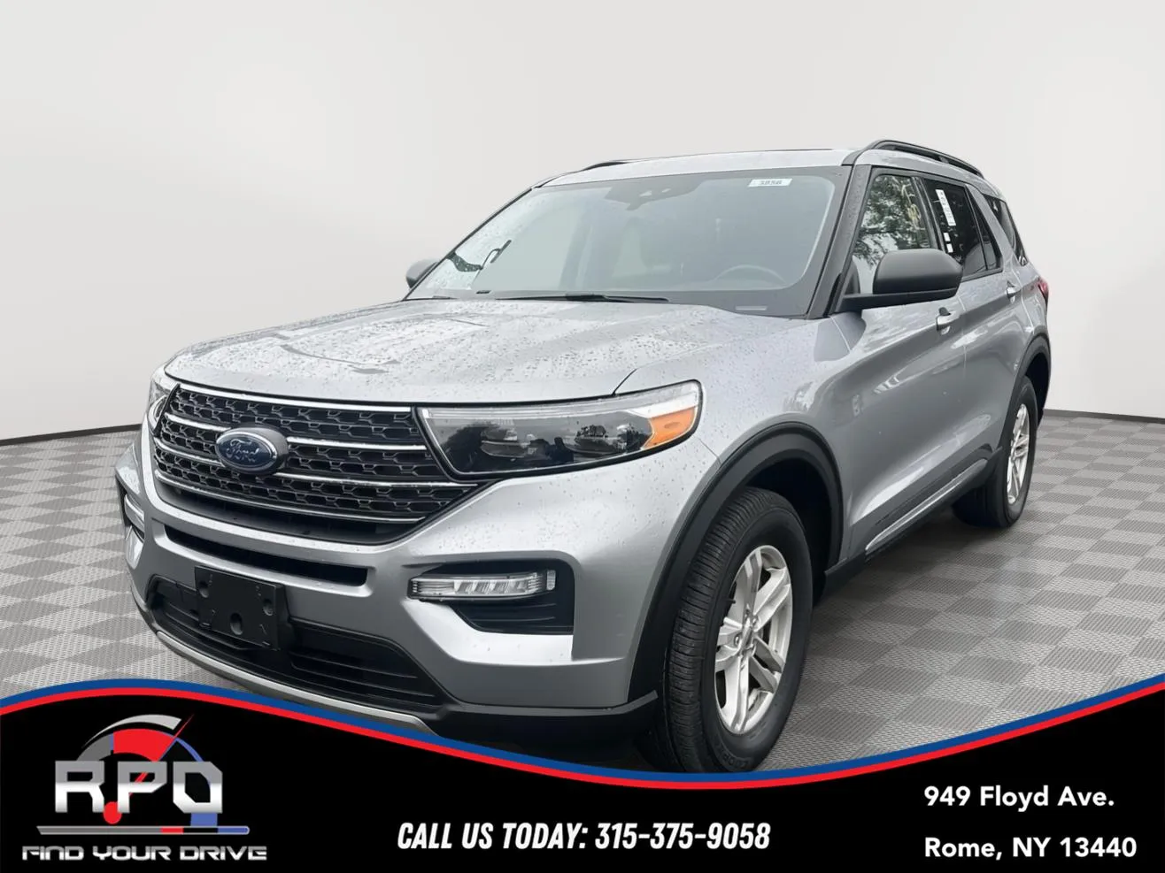 Silver 2022 Ford Explorer XLT for sale in Rome, NY