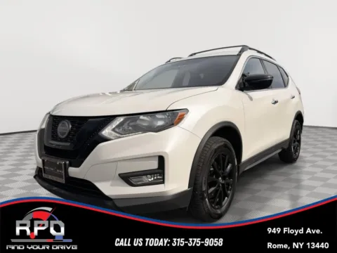 White 2018 Nissan Rogue SV for sale in Rome, NY