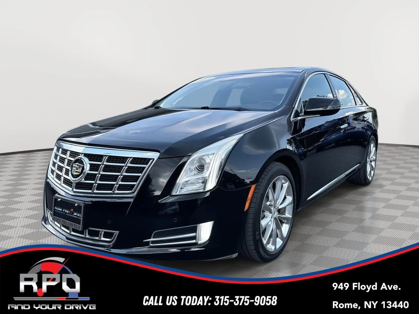 Black 2013 Cadillac XTS Premium for sale in Rome, NY