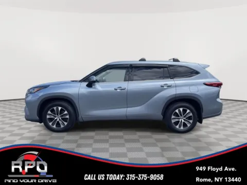 Photos of 2020 Toyota Highlander XLE for sale in Rome, NY at Rome Preowned Auto Sales