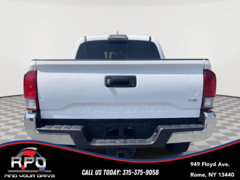 More photos of 2017 Toyota Tacoma TRD Off Road at Rome Preowned Auto Sales, NY