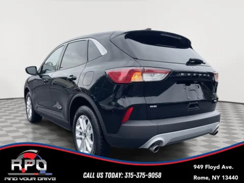 Another view of 2020 Ford Escape SE for sale in Rome, NY at Rome Preowned Auto Sales