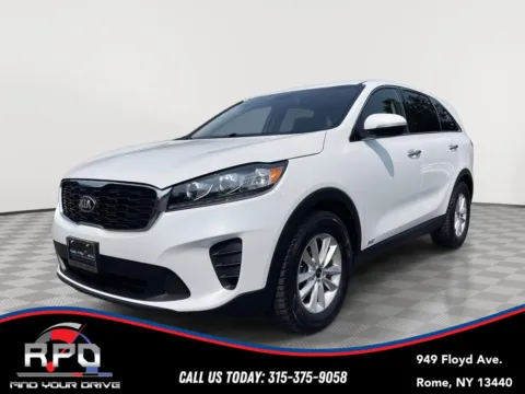 White 2019 Kia Sorento LX V6 for sale in Rome, NY