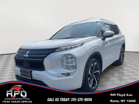 Silver 2022 Mitsubishi Outlander SEL for sale in Rome, NY