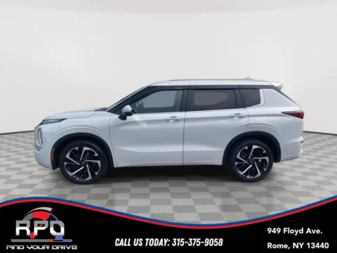 Photos of 2022 Mitsubishi Outlander SEL for sale in Rome, NY at Rome Preowned Auto Sales