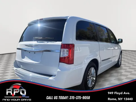More photos of 2015 Chrysler Town & Country Touring-L at Rome Preowned Auto Sales, NY
