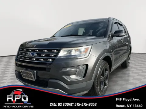 White 2017 Ford Explorer XLT for sale in Rome, NY