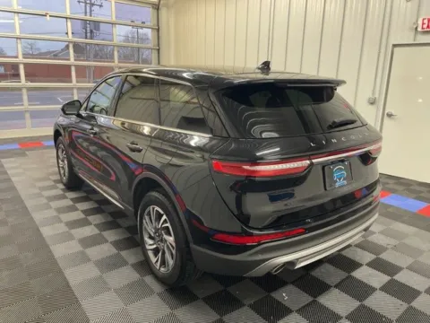 More photos of 2023 Lincoln Corsair Standard at Candy Cars, NY