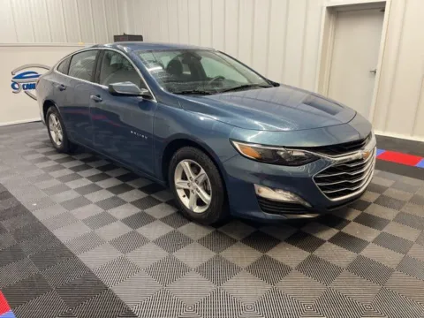 Photos of 2024 Chevrolet Malibu LT for sale in Syracuse, NY at Candy Cars