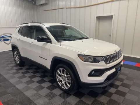 Photos of 2022 Jeep Compass Latitude Lux for sale in Syracuse, NY at Candy Cars