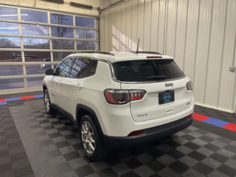 More photos of 2022 Jeep Compass Latitude Lux at Candy Cars, NY