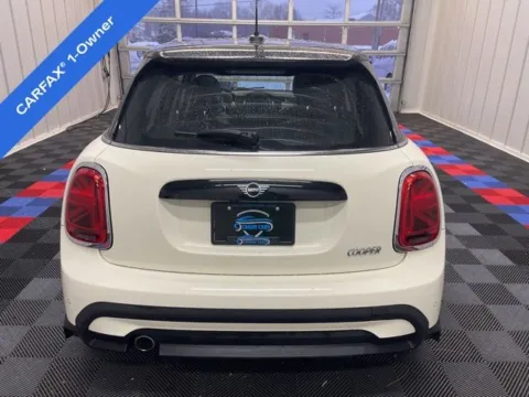 More photos of 2022 MINI Cooper at Candy Cars, NY