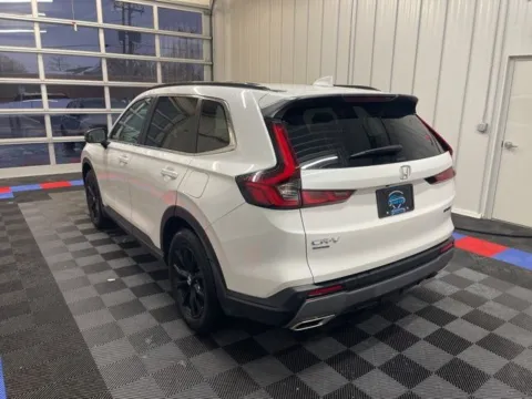 More photos of 2025 Honda CR-V Hybrid Sport-L at Candy Cars, NY