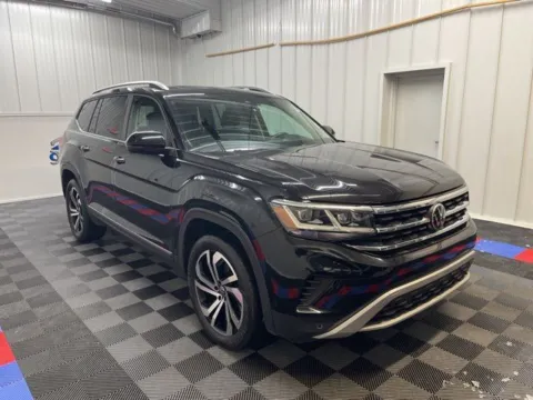 Photos of 2022 Volkswagen Atlas 2.0T SEL for sale in Syracuse, NY at Candy Cars
