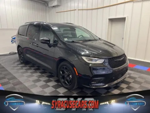 Black 2024 Chrysler Pacifica Hybrid Select for sale in Syracuse, NY