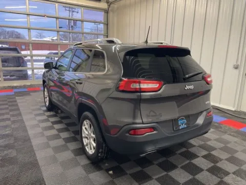More photos of 2018 Jeep Cherokee Latitude at Candy Cars, NY