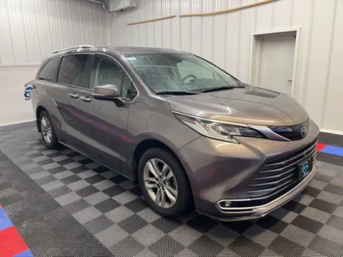 Photos of 2022 Toyota Sienna Limited for sale in Syracuse, NY at Candy Cars