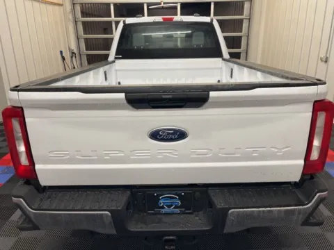More photos of 2024 Ford F-250SD XLT at Candy Cars, NY