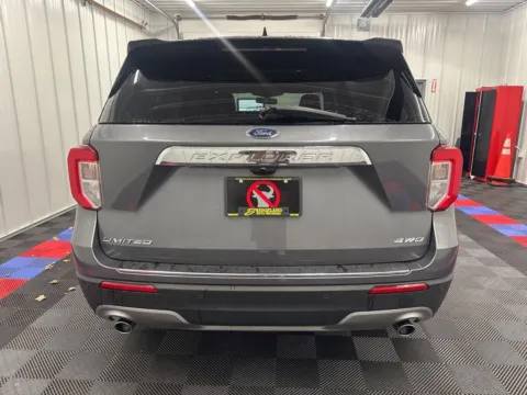 More photos of 2022 Ford Explorer Limited at Candy Cars, NY