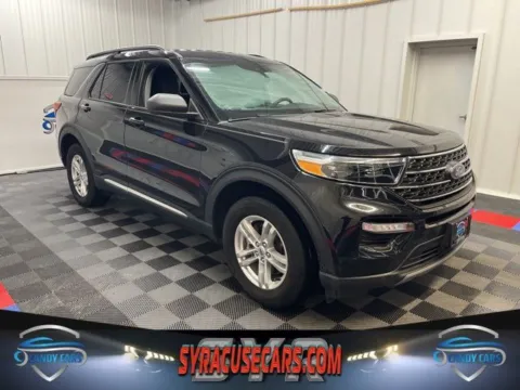 Black 2022 Ford Explorer XLT for sale in Syracuse, NY