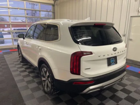 More photos of 2021 Kia Telluride SX at Candy Cars, NY