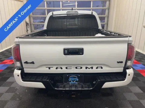 More photos of 2023 Toyota Tacoma Limited at Candy Cars, NY